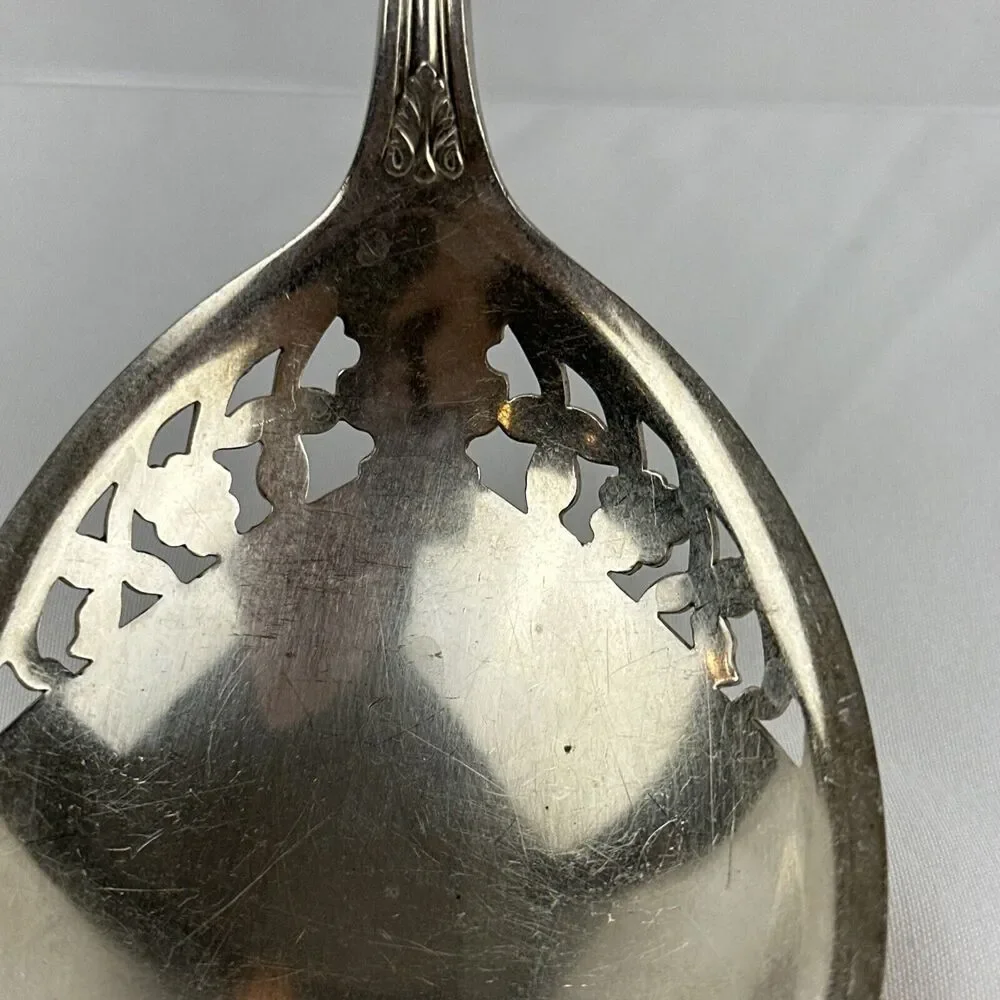 HAWTHORNE 1908 by Rockford Silver Plate Co. Pierced Berry Spoon